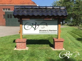 Very happy with the new business sign of Stoeterij Renken! 