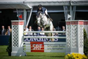 Half sister of the mother brought the internationaleCSI***** 1.45m jumping horse Bridgestone RV (Silverstone x Indoctro) with amazon Maureen Bonder.