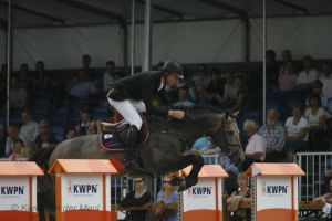 Adventure RV (Indorado x Amethist) Internatonal CSI** 1.40m with rider Robert Vos.