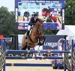 Del Piero RV (Warrant x Voltaire) jumping international 1.35m classes with amazon Bryony Holloway (England).